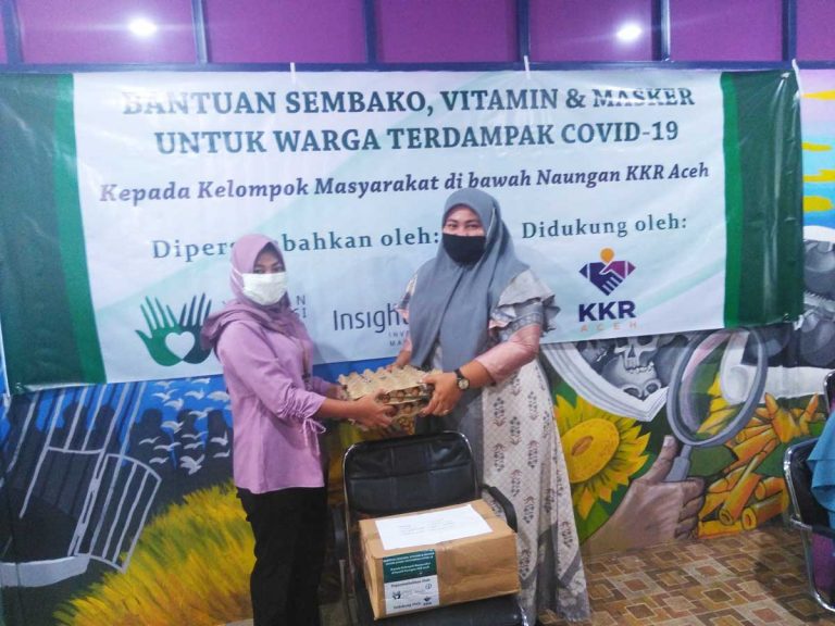 Bantuan-Sembako-Vitamin-dan-Masker-Untuk-Masyarakat-Aceh-Terdampak-Covid-19-2